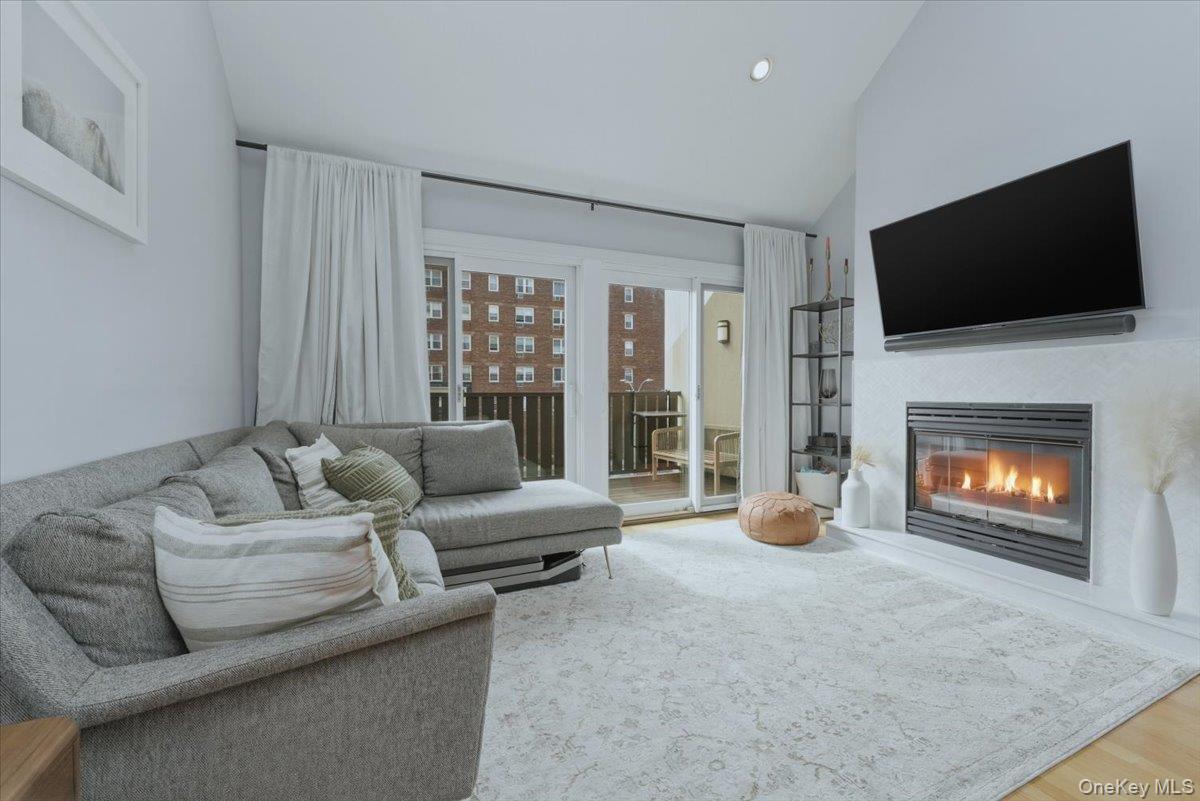 379 W Broadway Unit: B