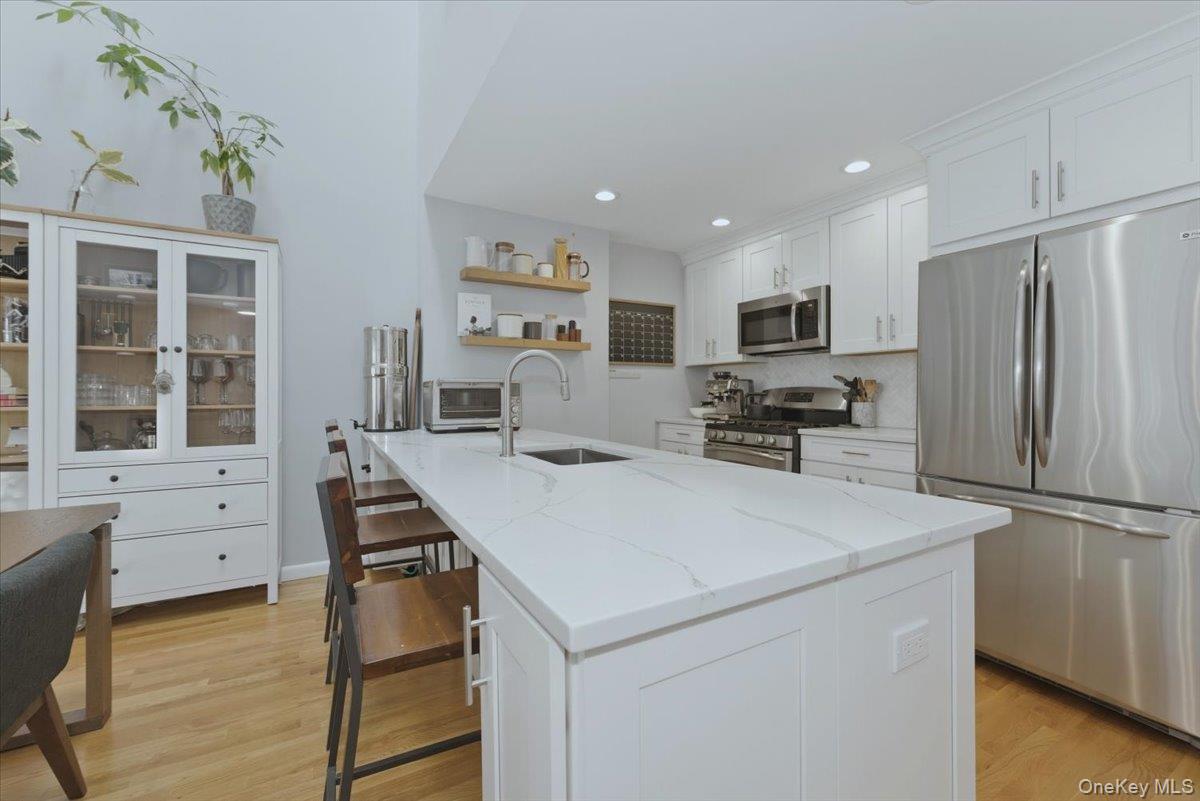 379 W Broadway Unit: B