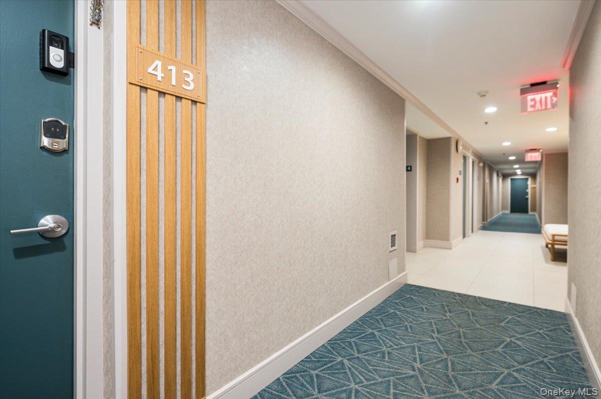 230 W Broadway Unit: 413