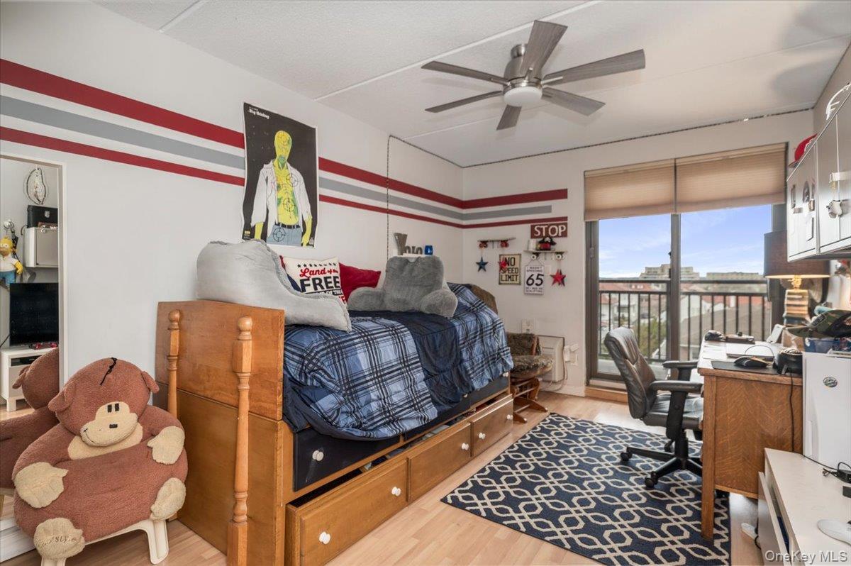 230 W Broadway Unit: 413