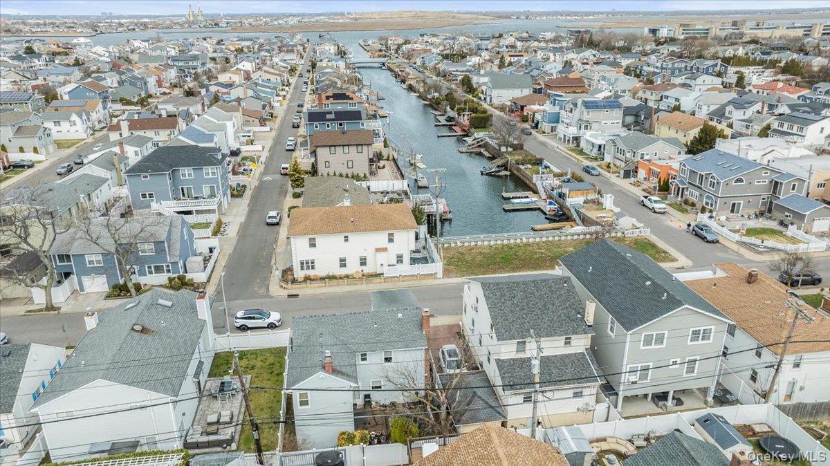 806 E Chester Street