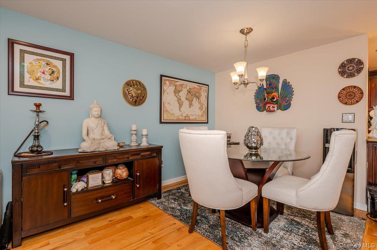 185 W Park Avenue Unit: 201
