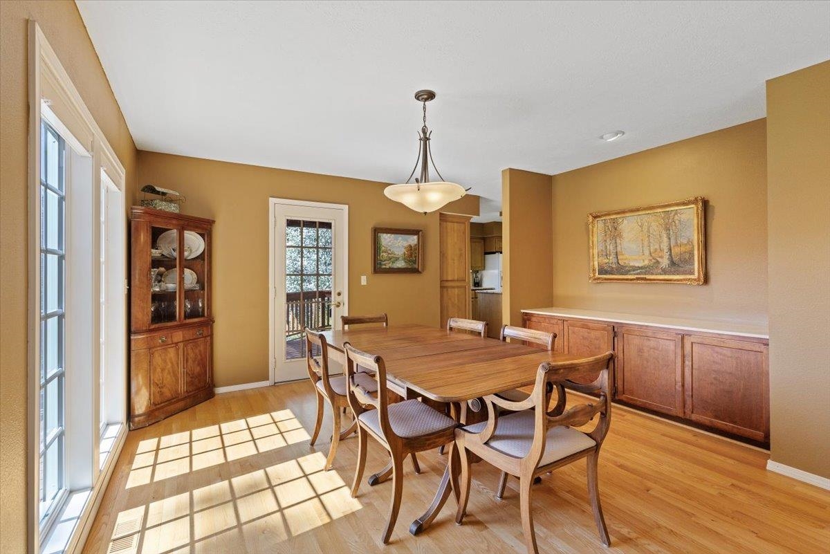 1228 S Greenridge Dr