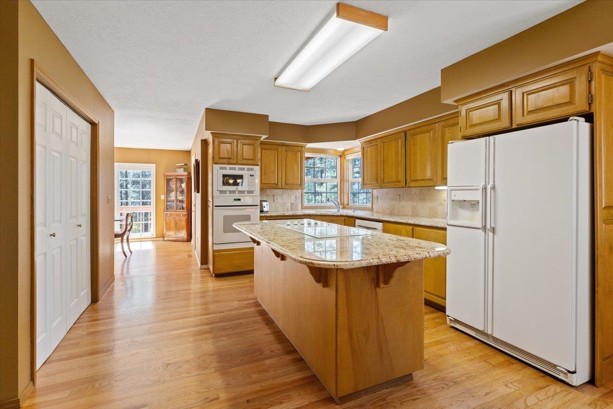 1228 S Greenridge Dr