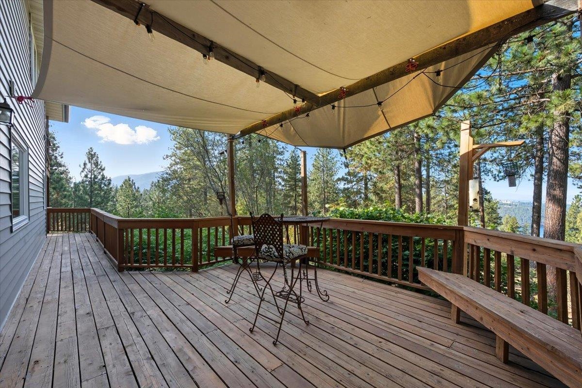 1228 S Greenridge Dr