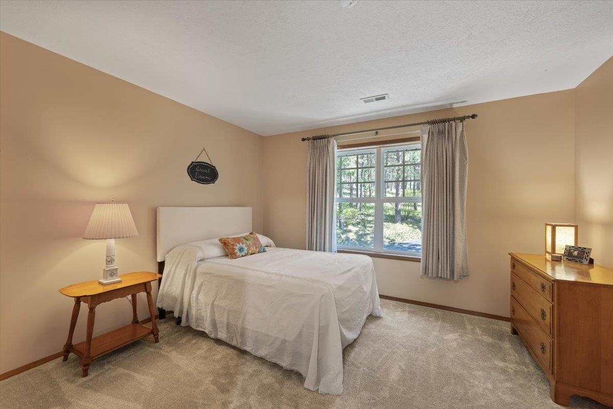 1228 S Greenridge Dr