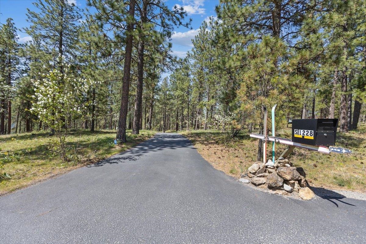 1228 S Greenridge Dr