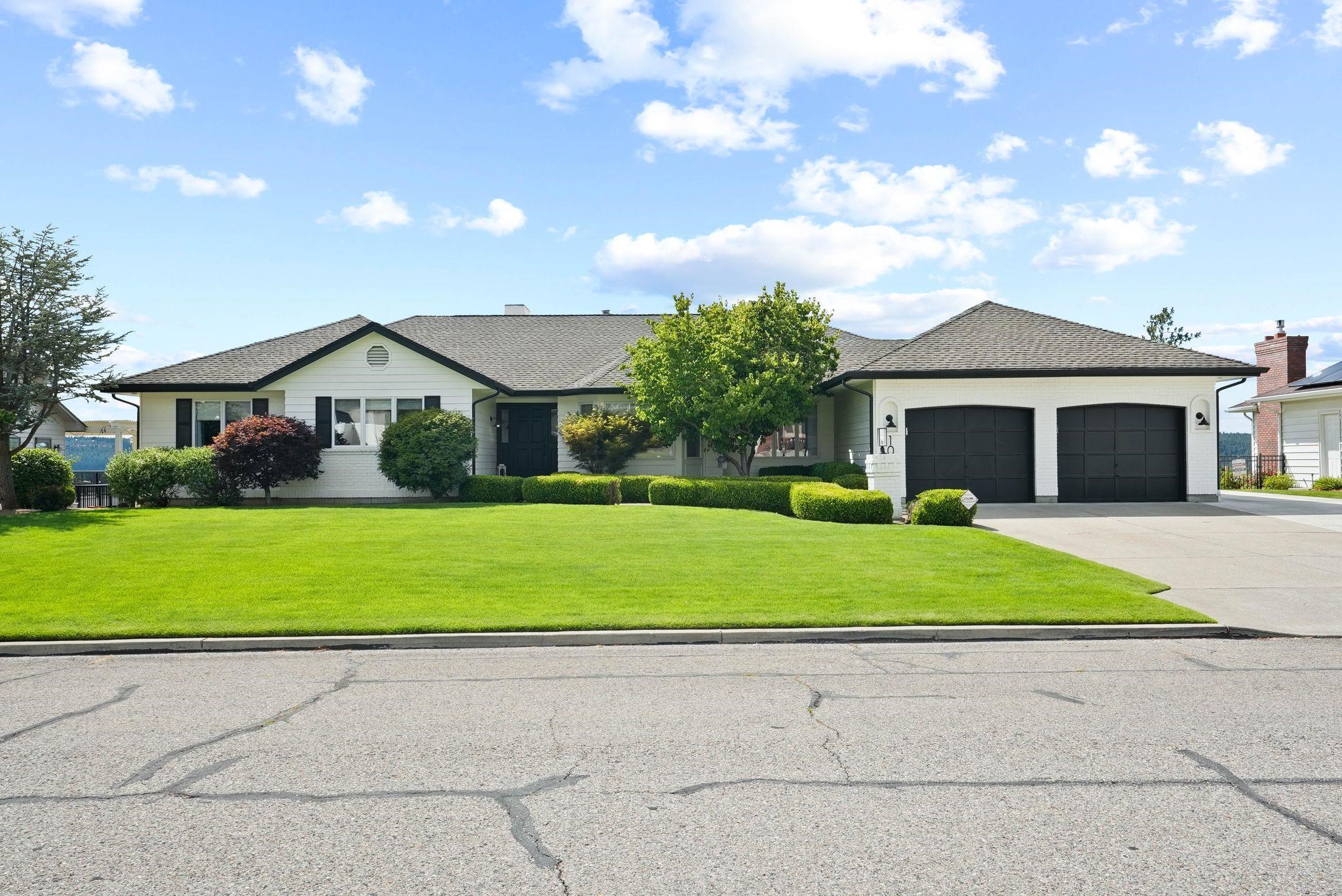 10107 N Comanche Dr