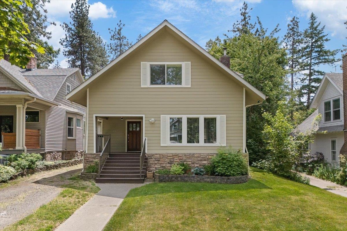 1007 W 15th Ave