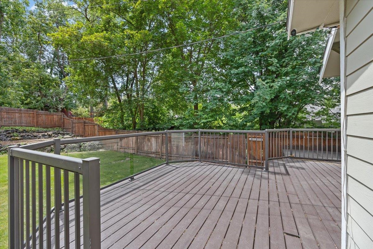 1007 W 15th Ave
