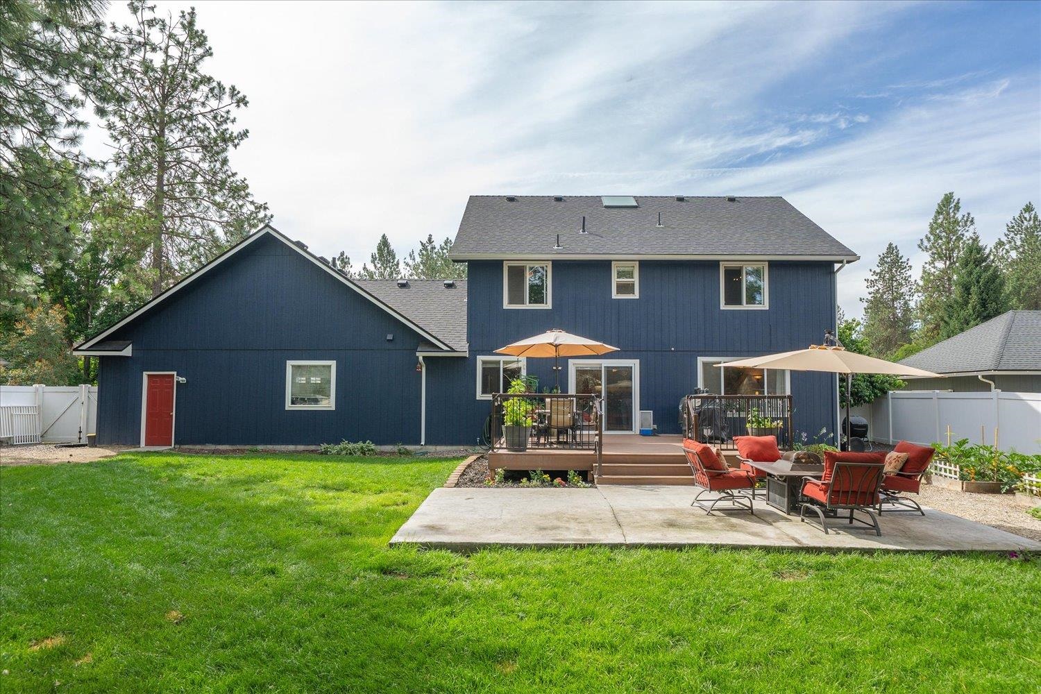 805 E Blackhawk Dr