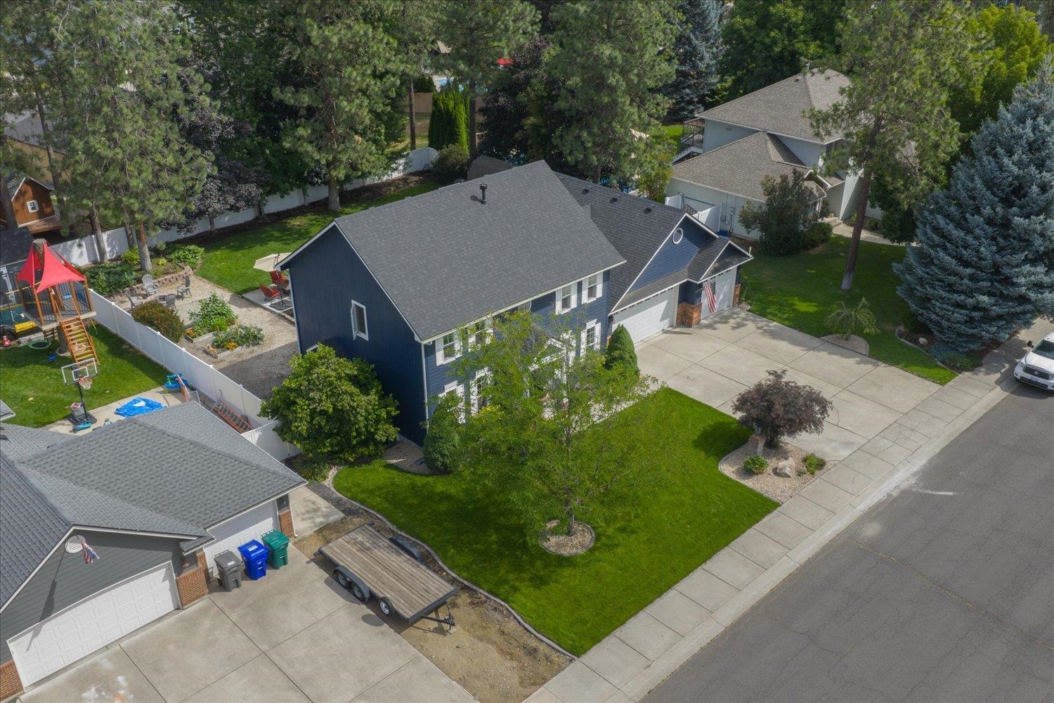 805 E Blackhawk Dr