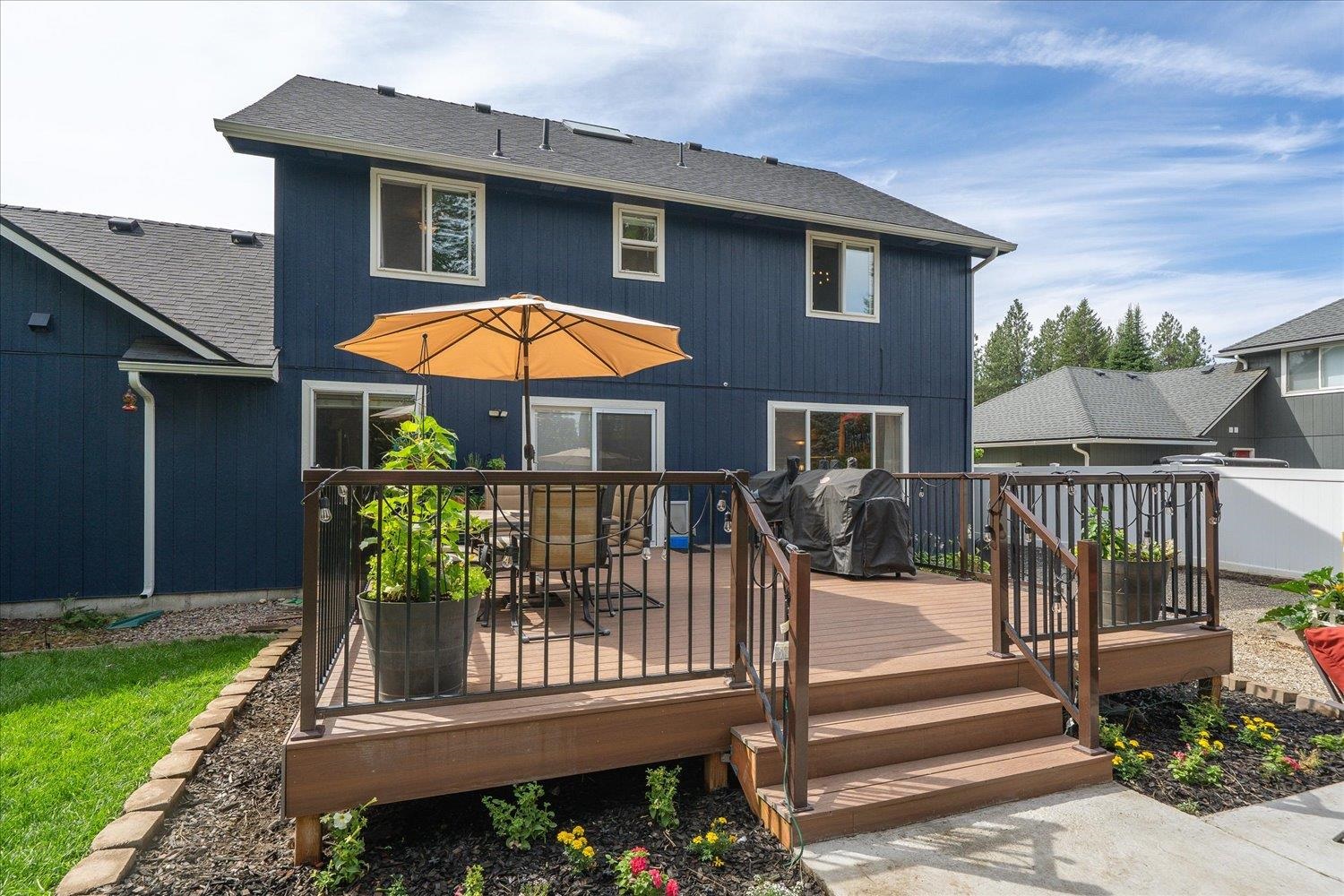805 E Blackhawk Dr