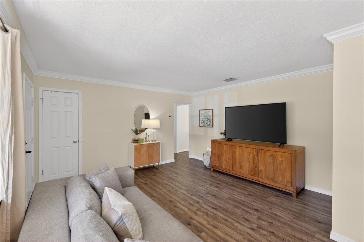 313 Pontevedra Lane