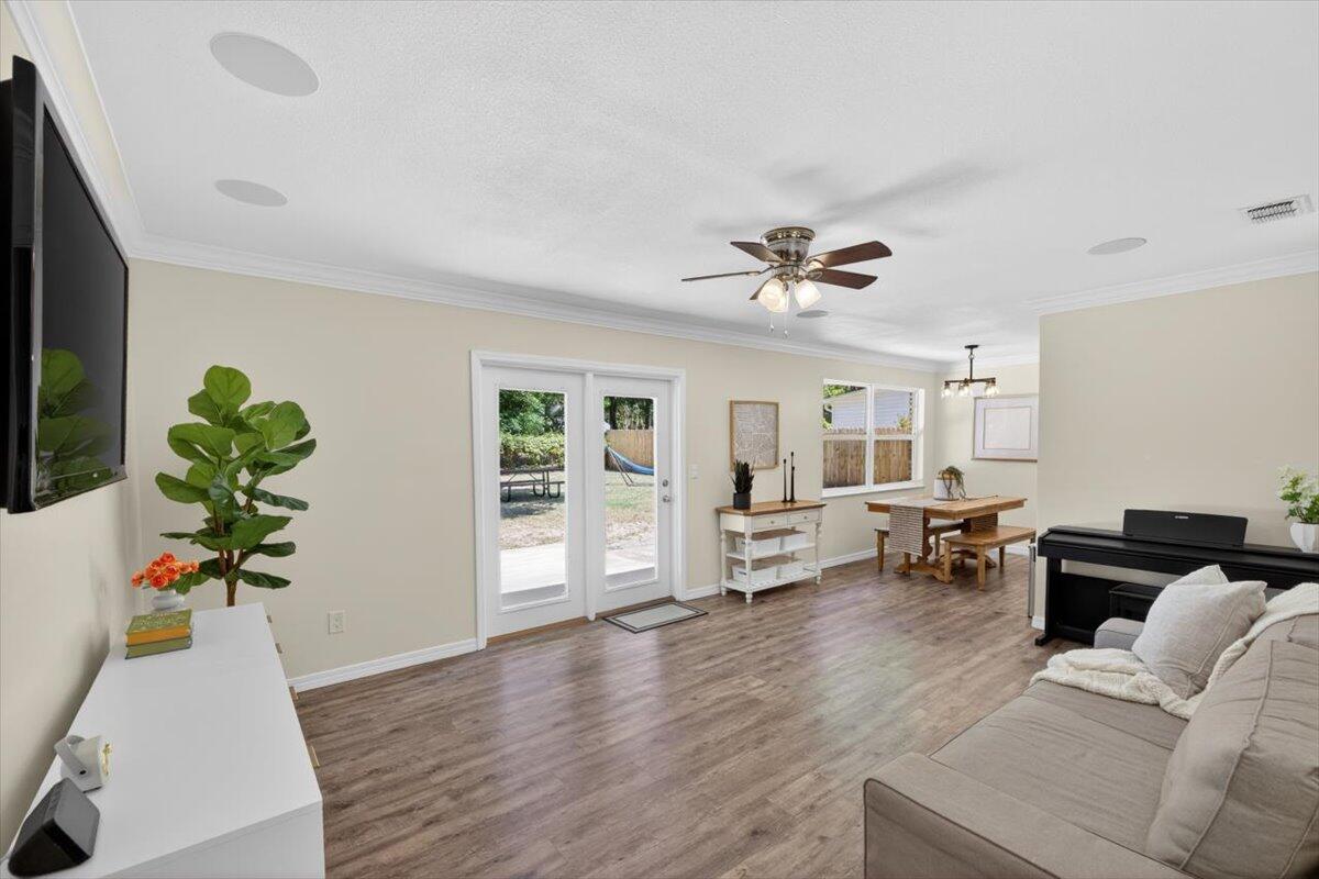 313 Pontevedra Lane