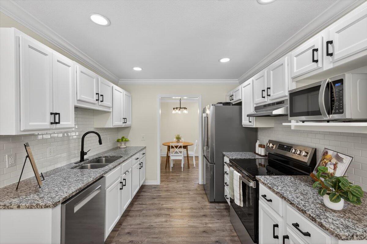 313 Pontevedra Lane