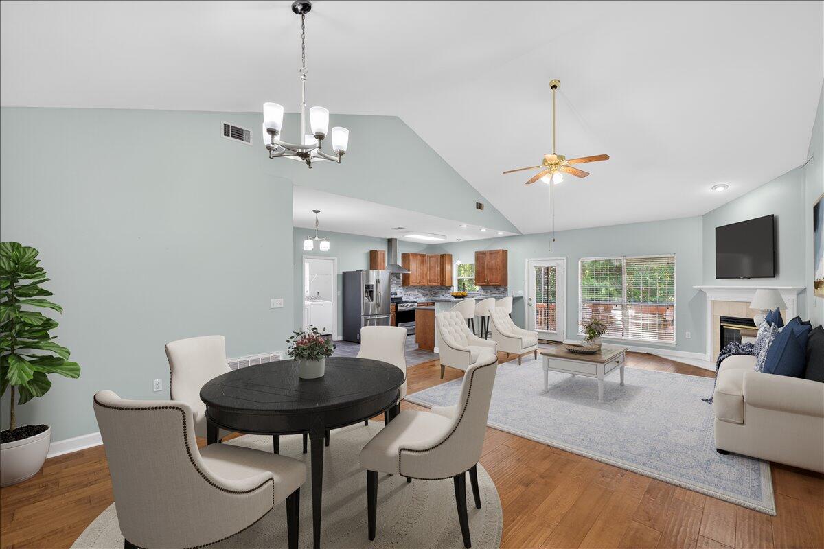 3896 Mesa Road