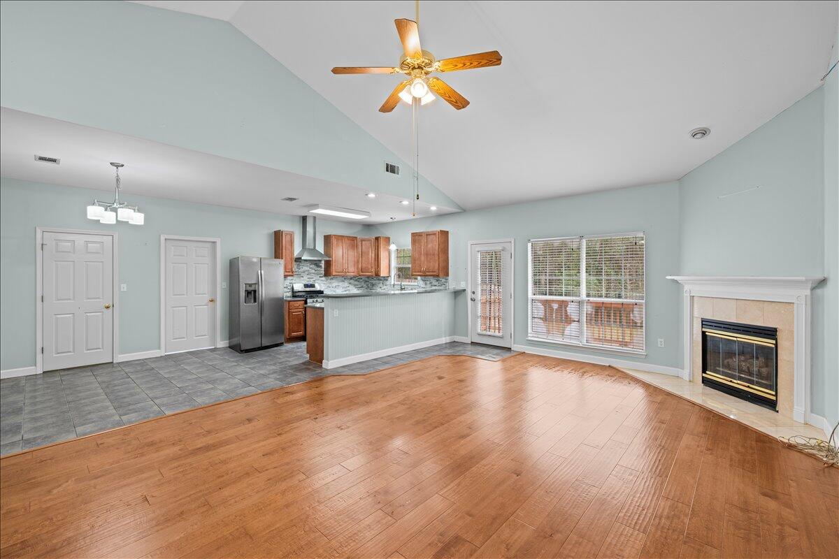 3896 Mesa Road