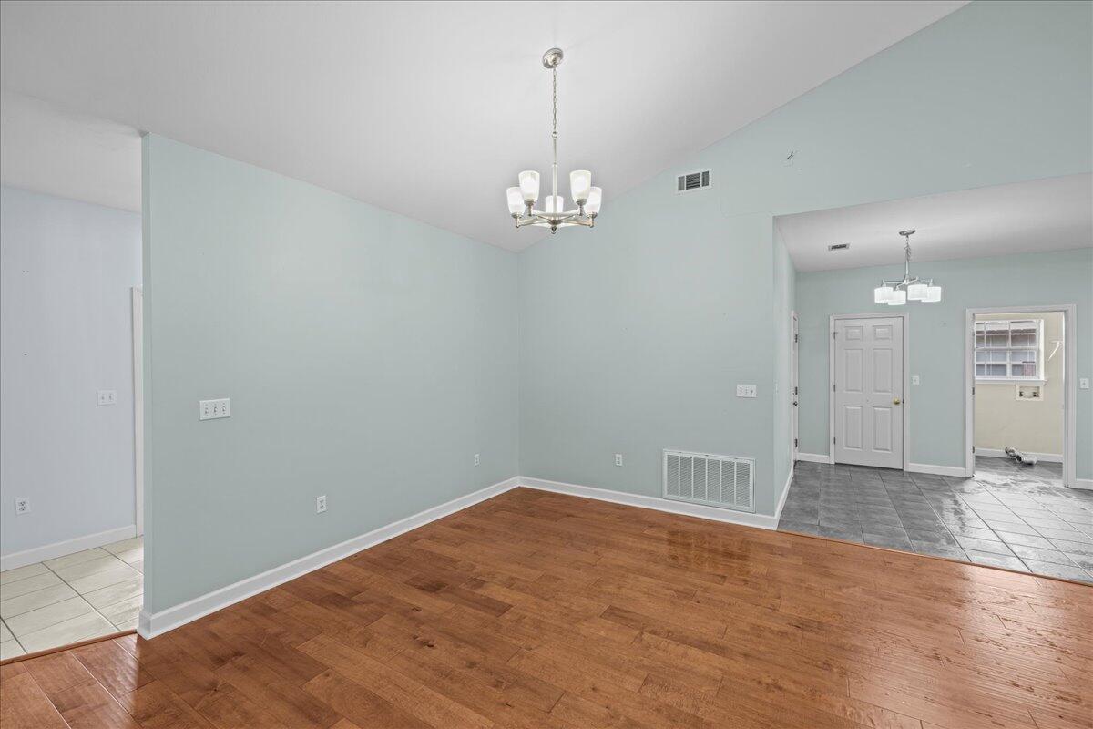 3896 Mesa Road