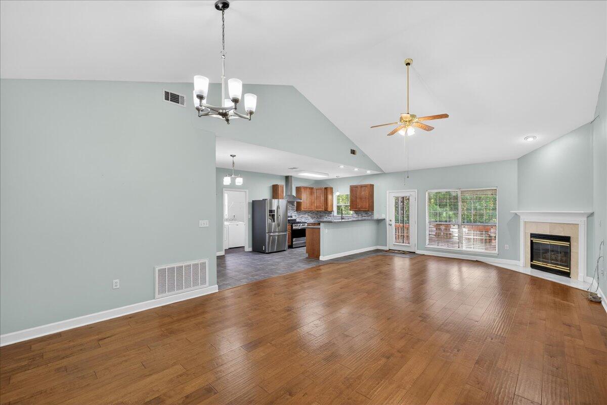3896 Mesa Road