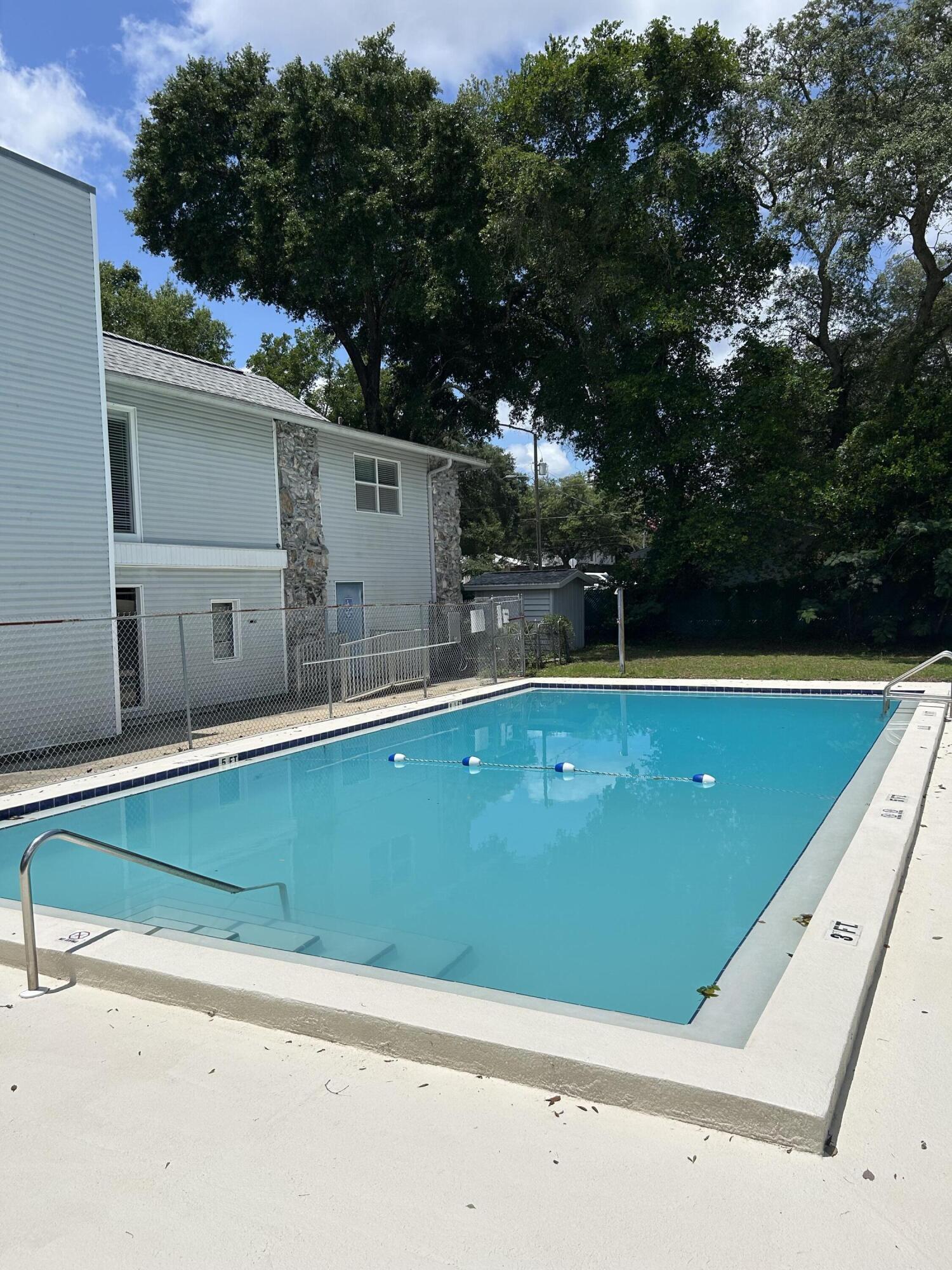 201 College Boulevard 31