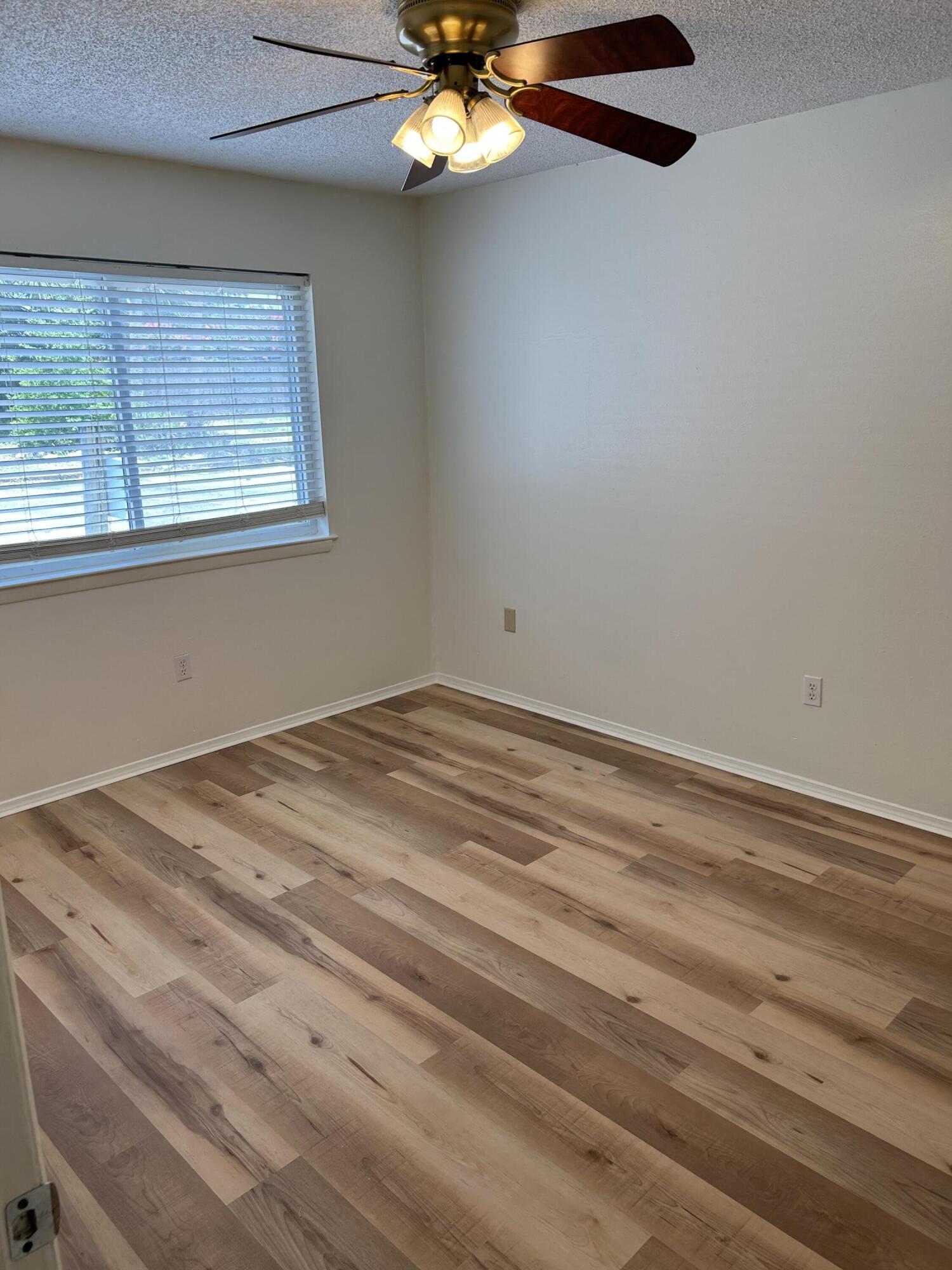 201 College Boulevard 31