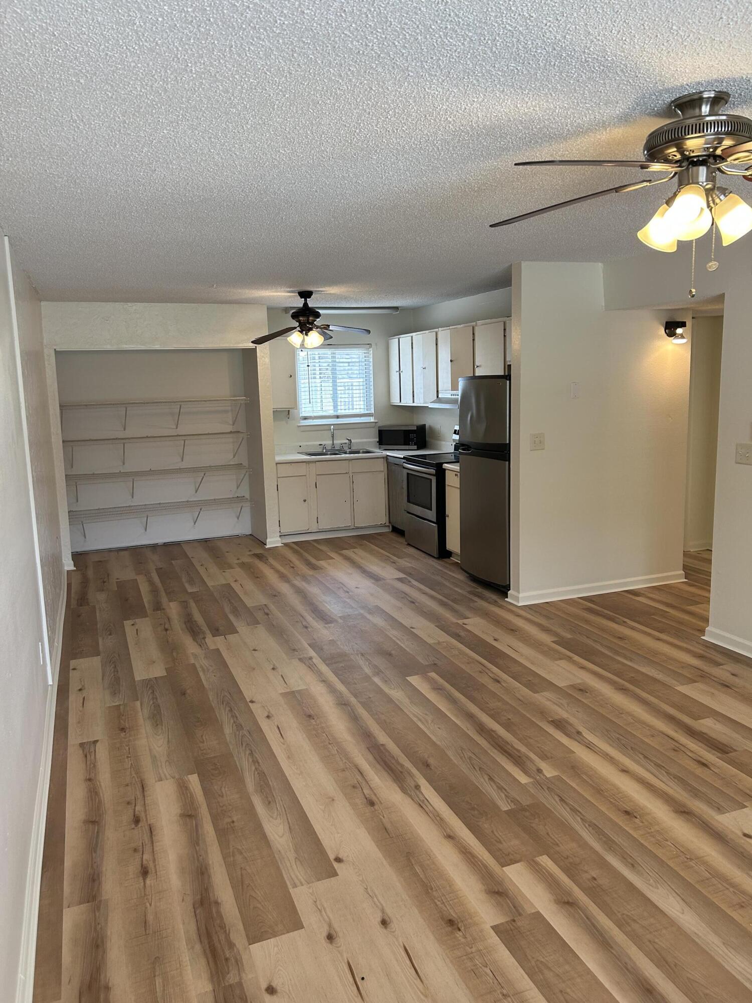 201 College Boulevard 31