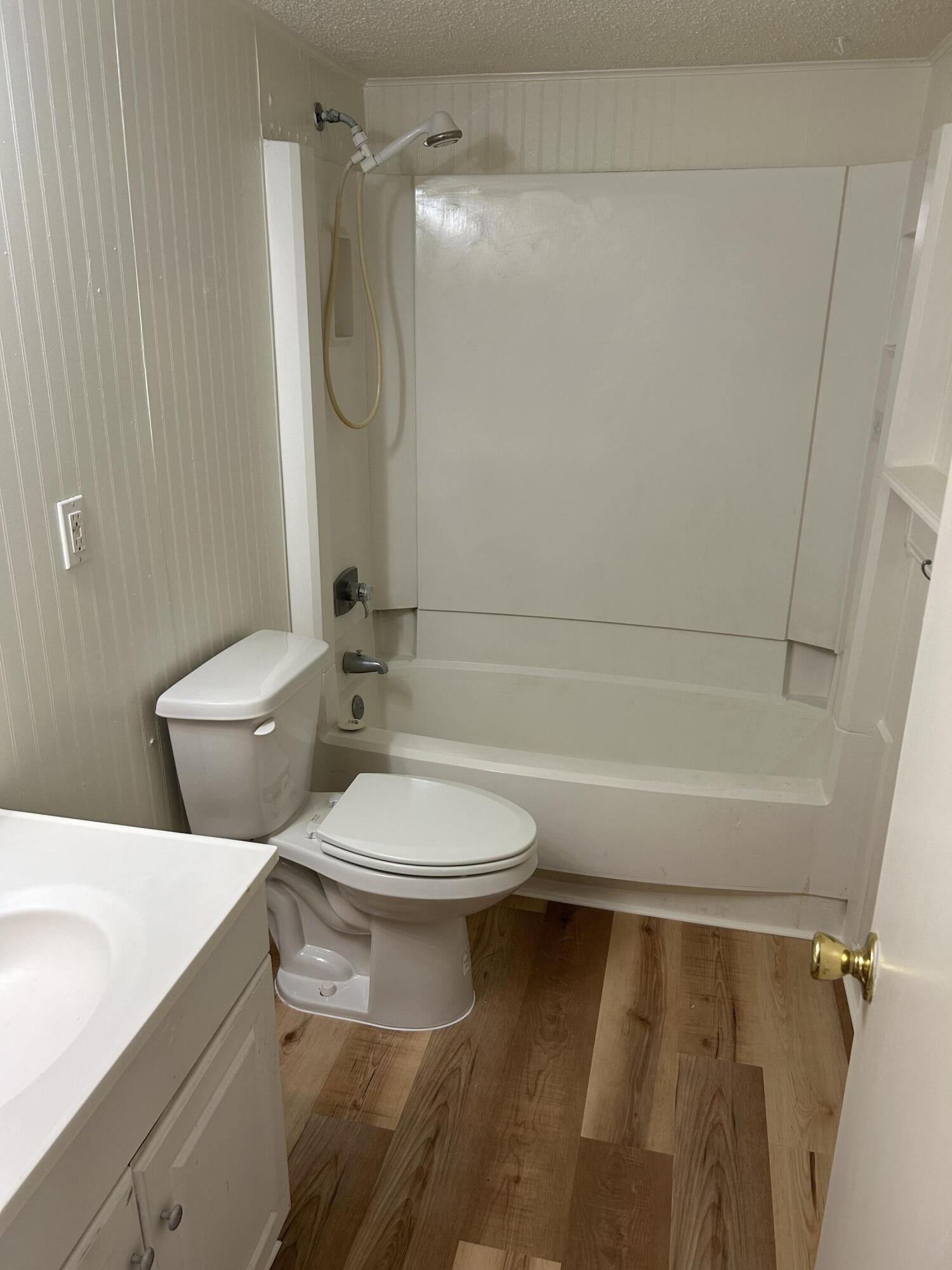 201 College Boulevard 31