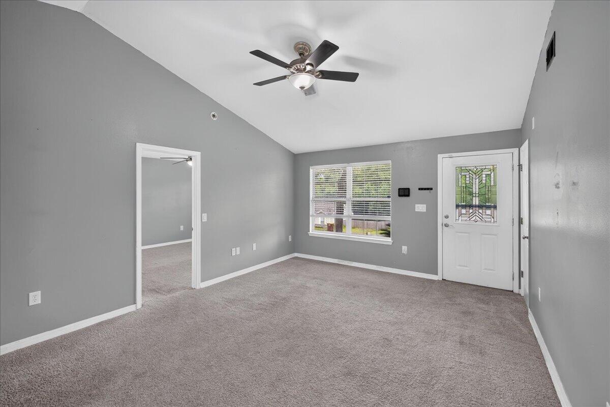 326 Lakeview Drive