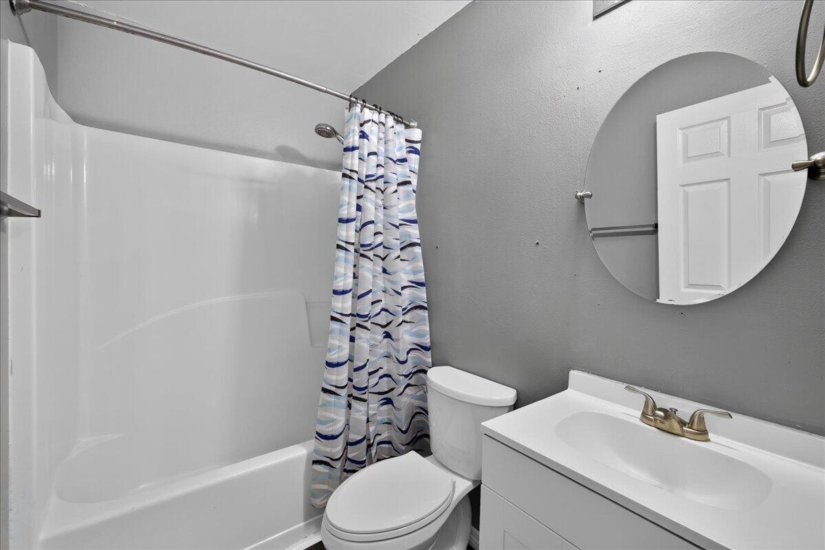 326 Lakeview Drive
