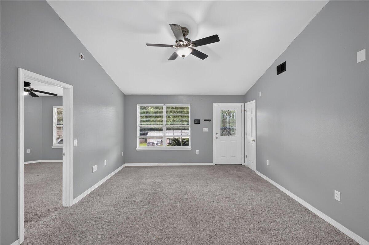 326 Lakeview Drive