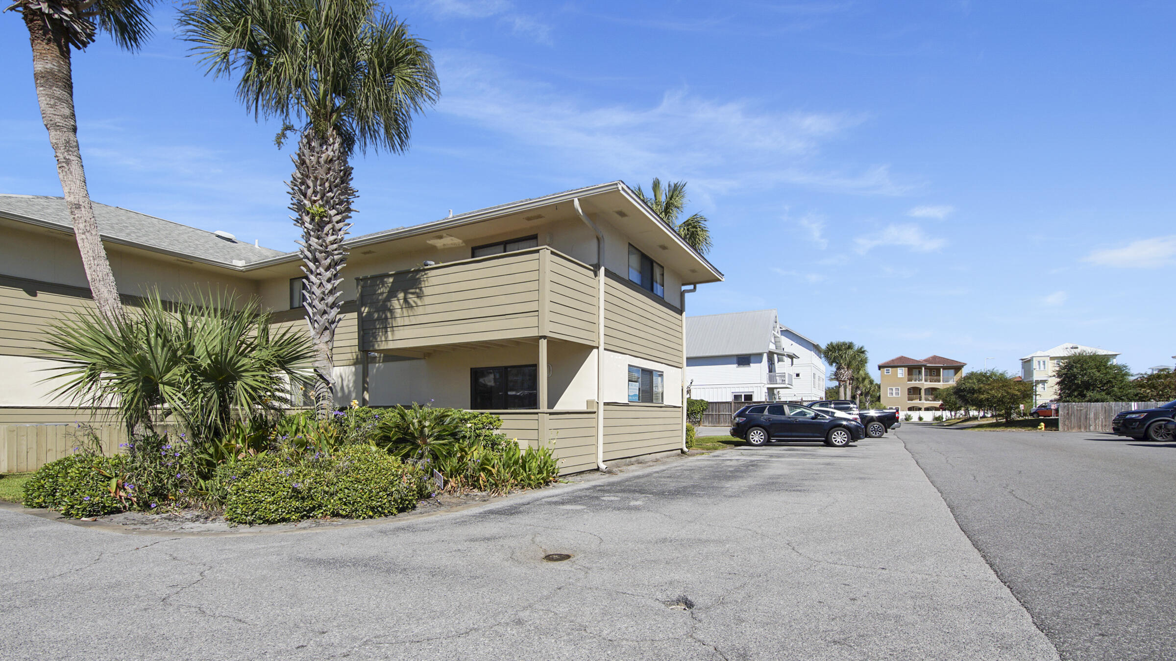 64 Cross Creek Rd, 3
