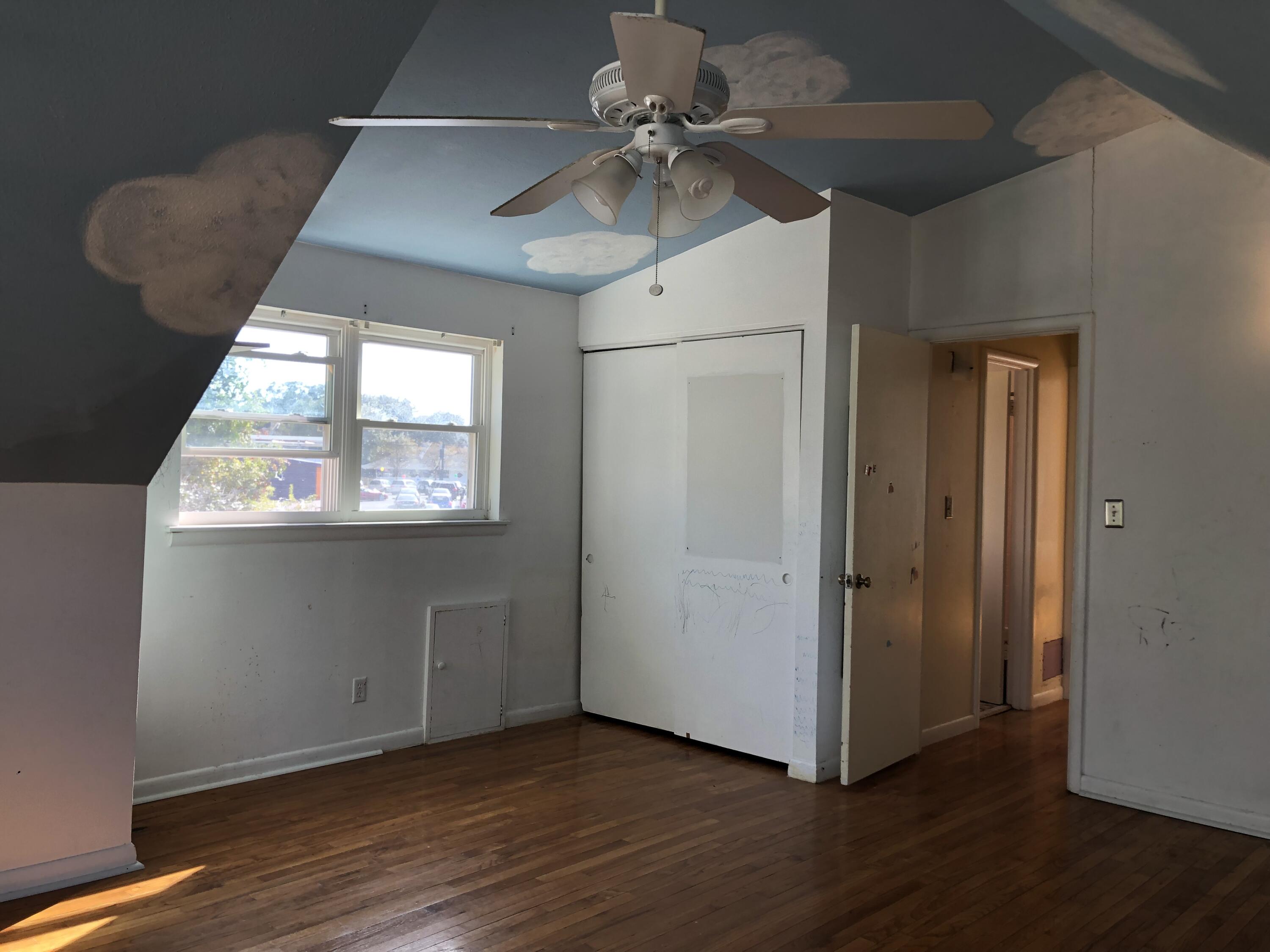 101 SW Driftwood Avenue