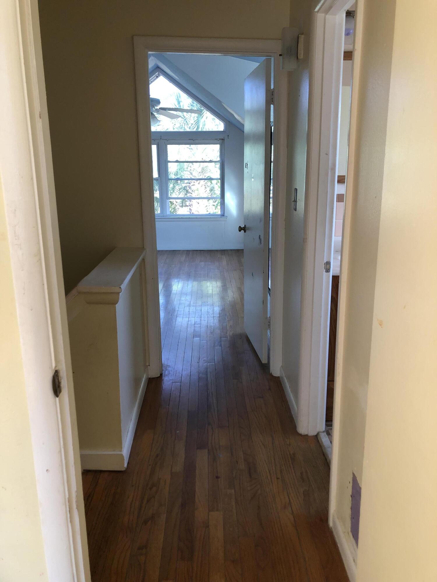 101 SW Driftwood Avenue