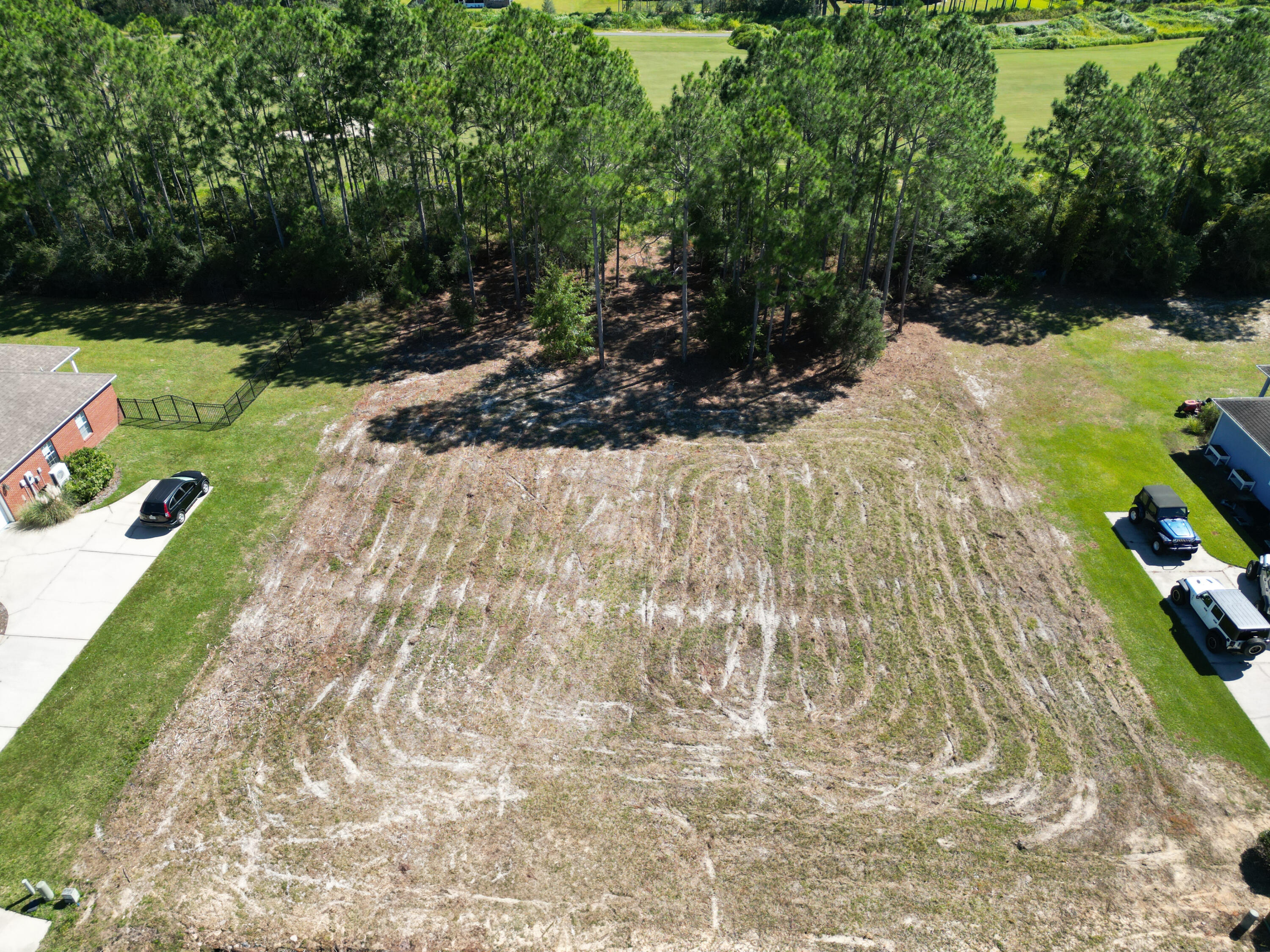 Lot 10 E Club House Drive