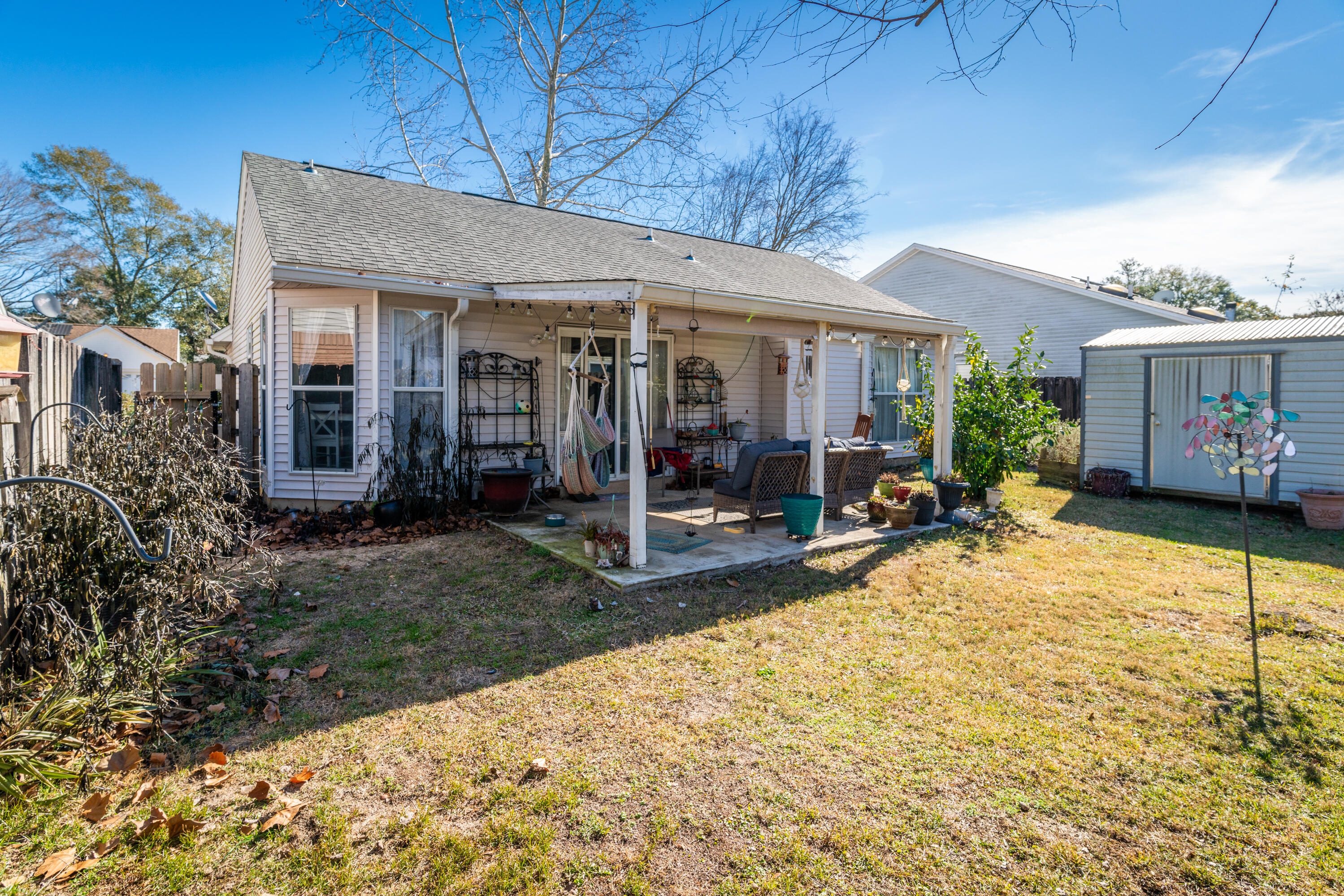 1548 Meadowbrook Court