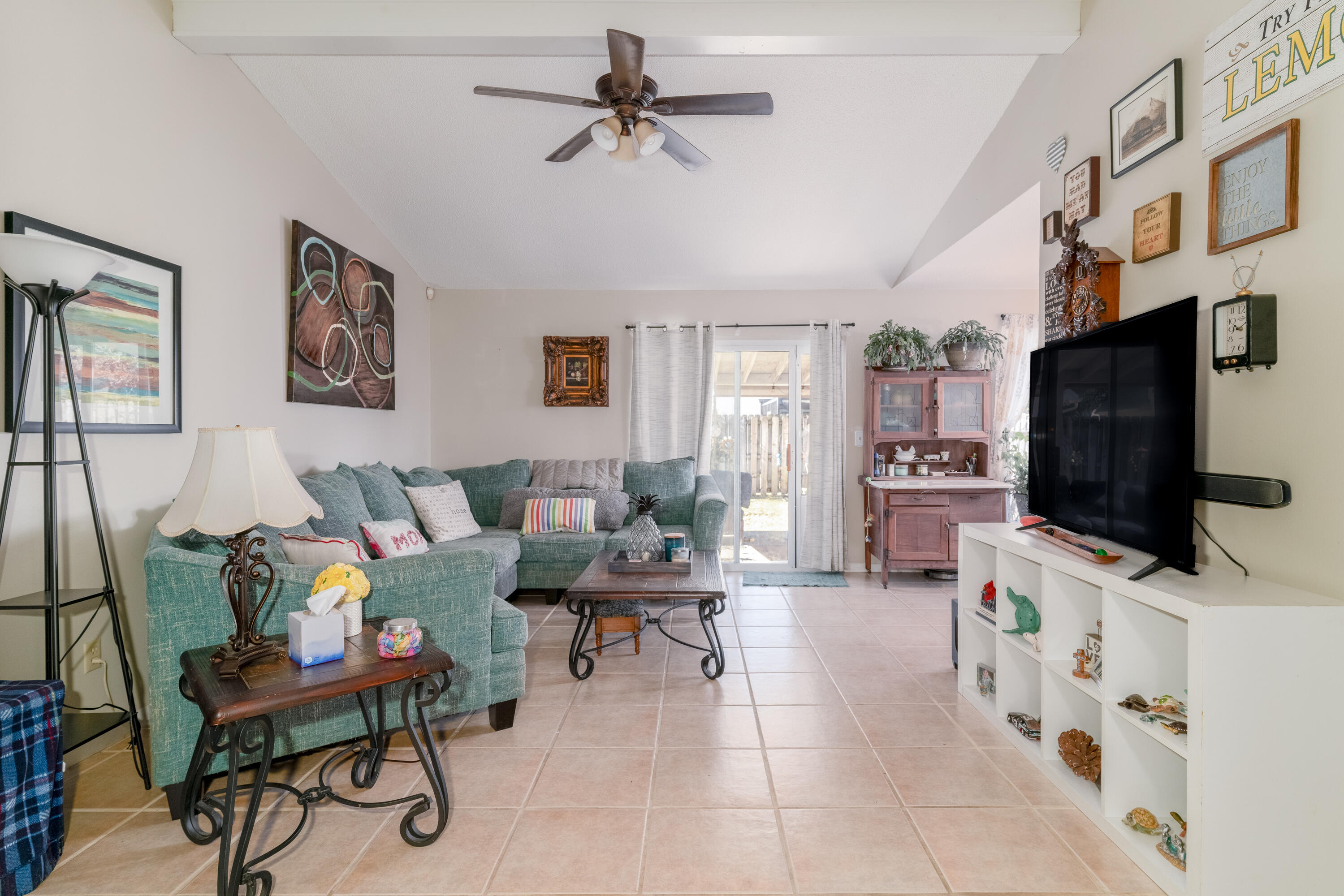 1548 Meadowbrook Court