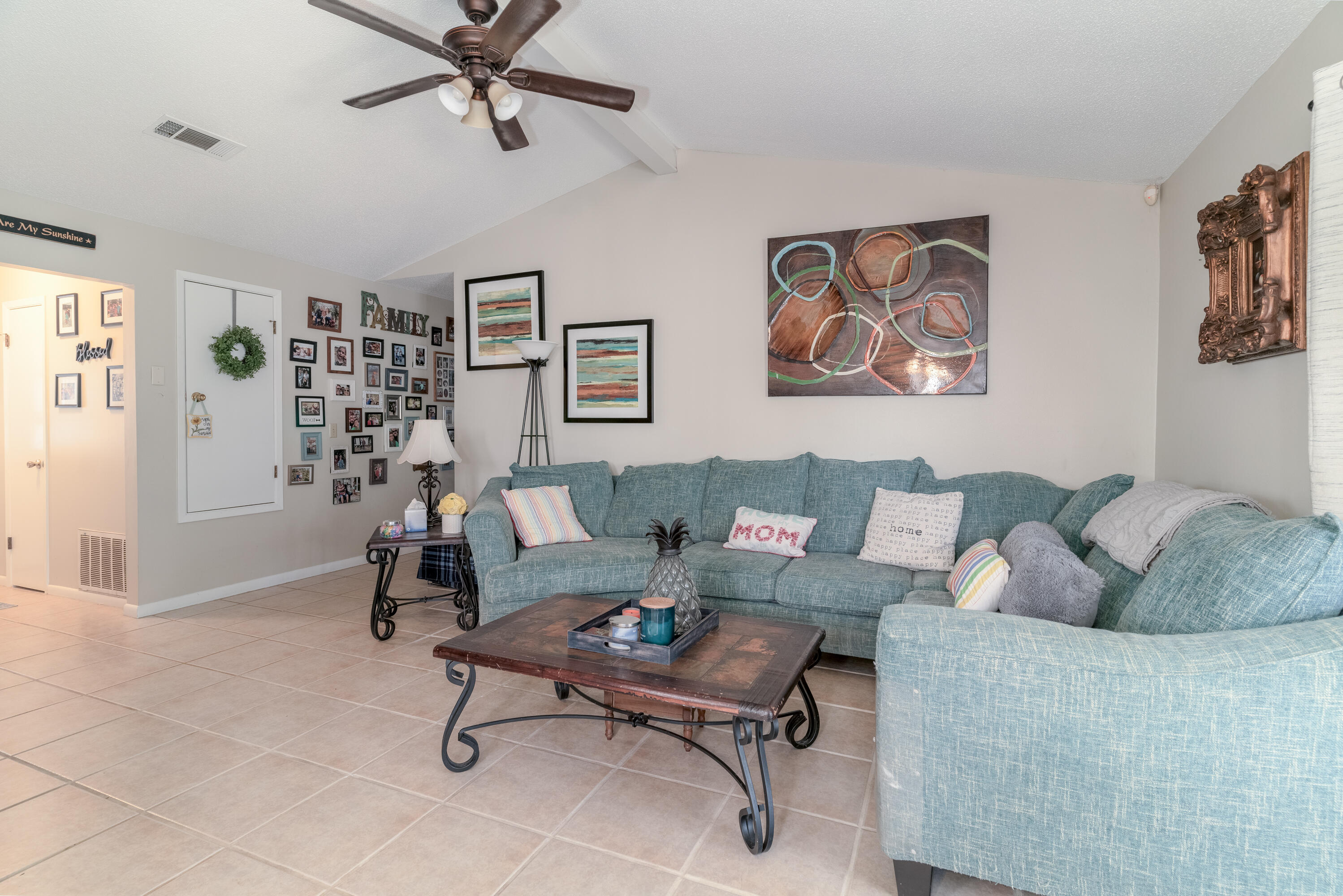 1548 Meadowbrook Court