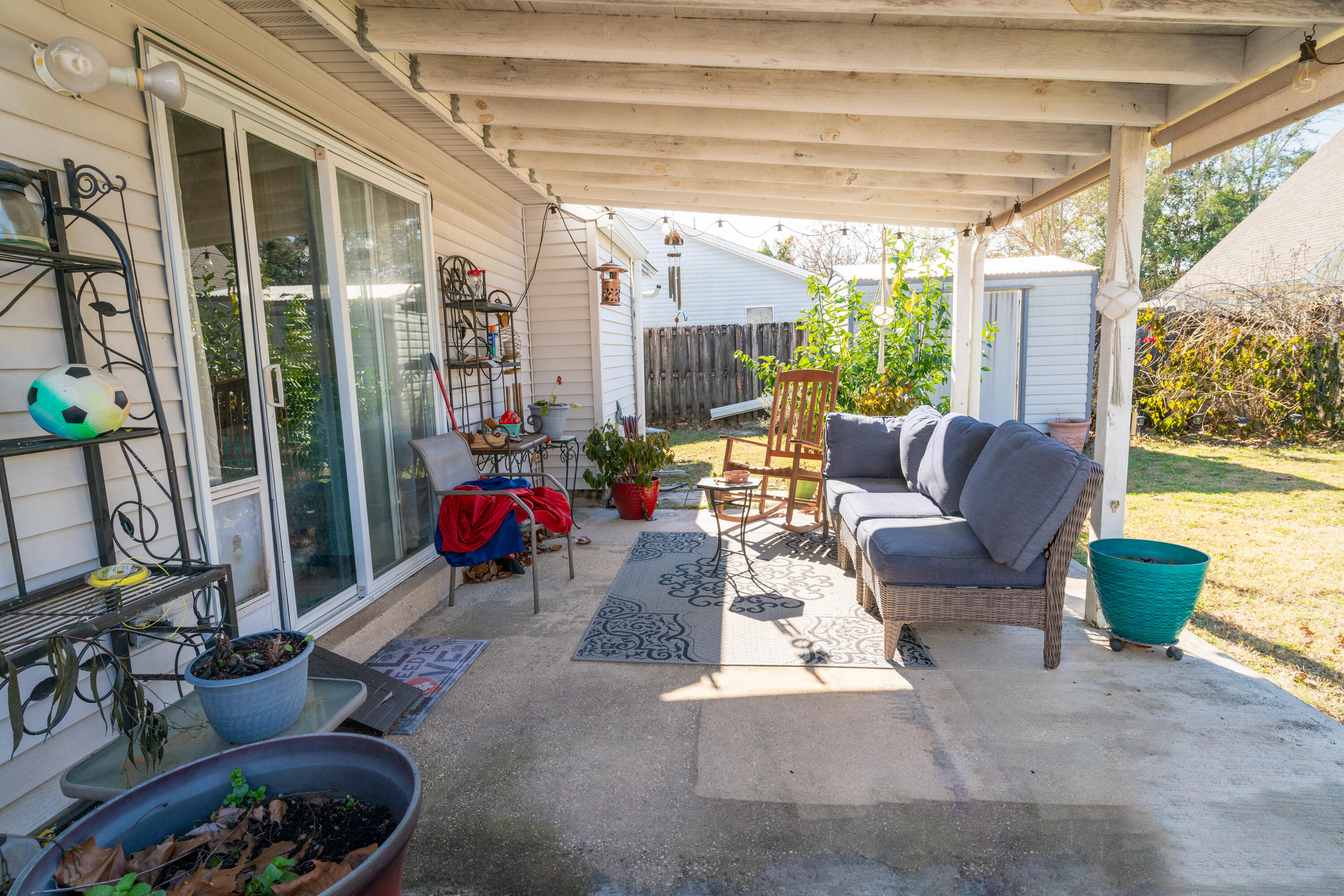 1548 Meadowbrook Court
