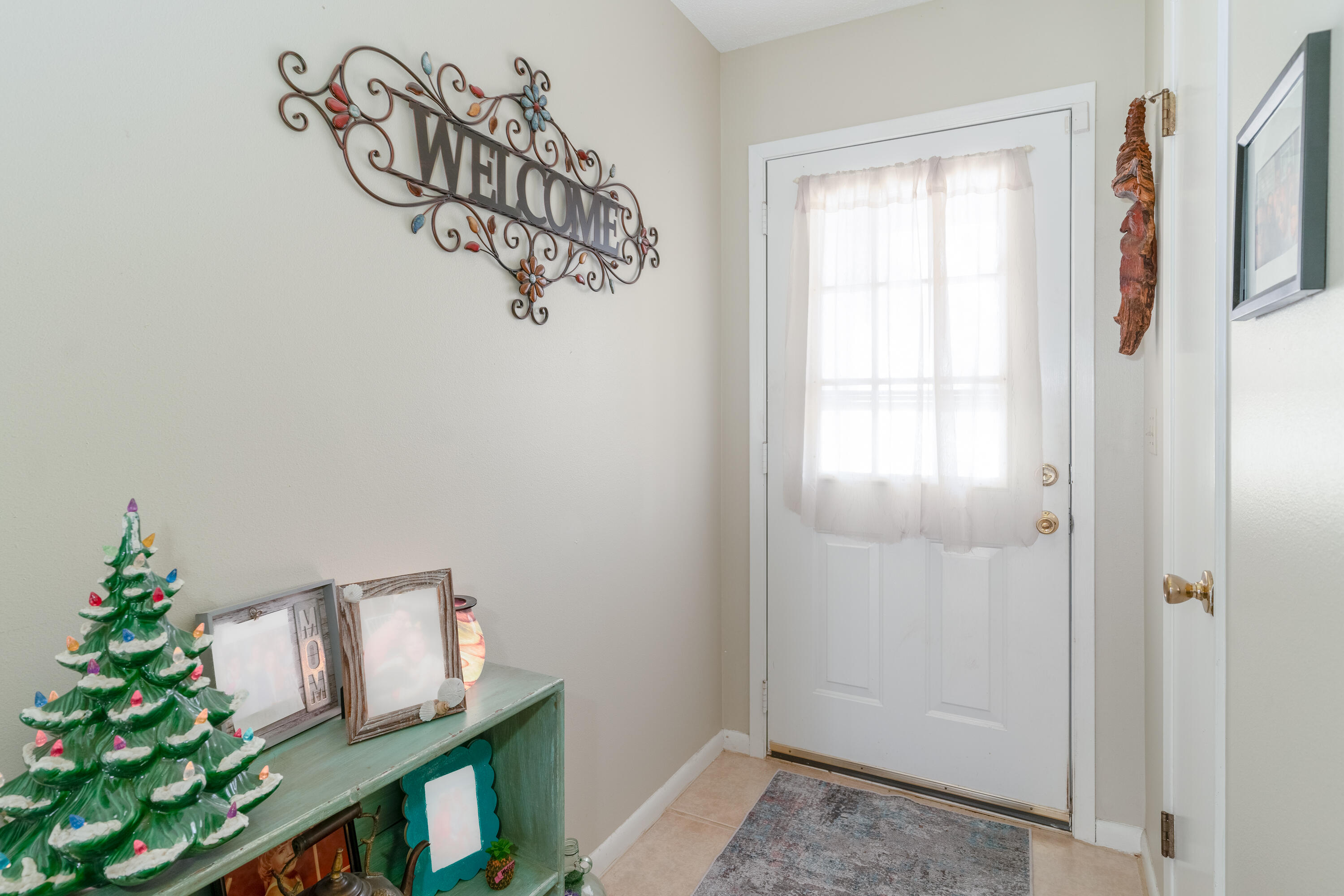 1548 Meadowbrook Court