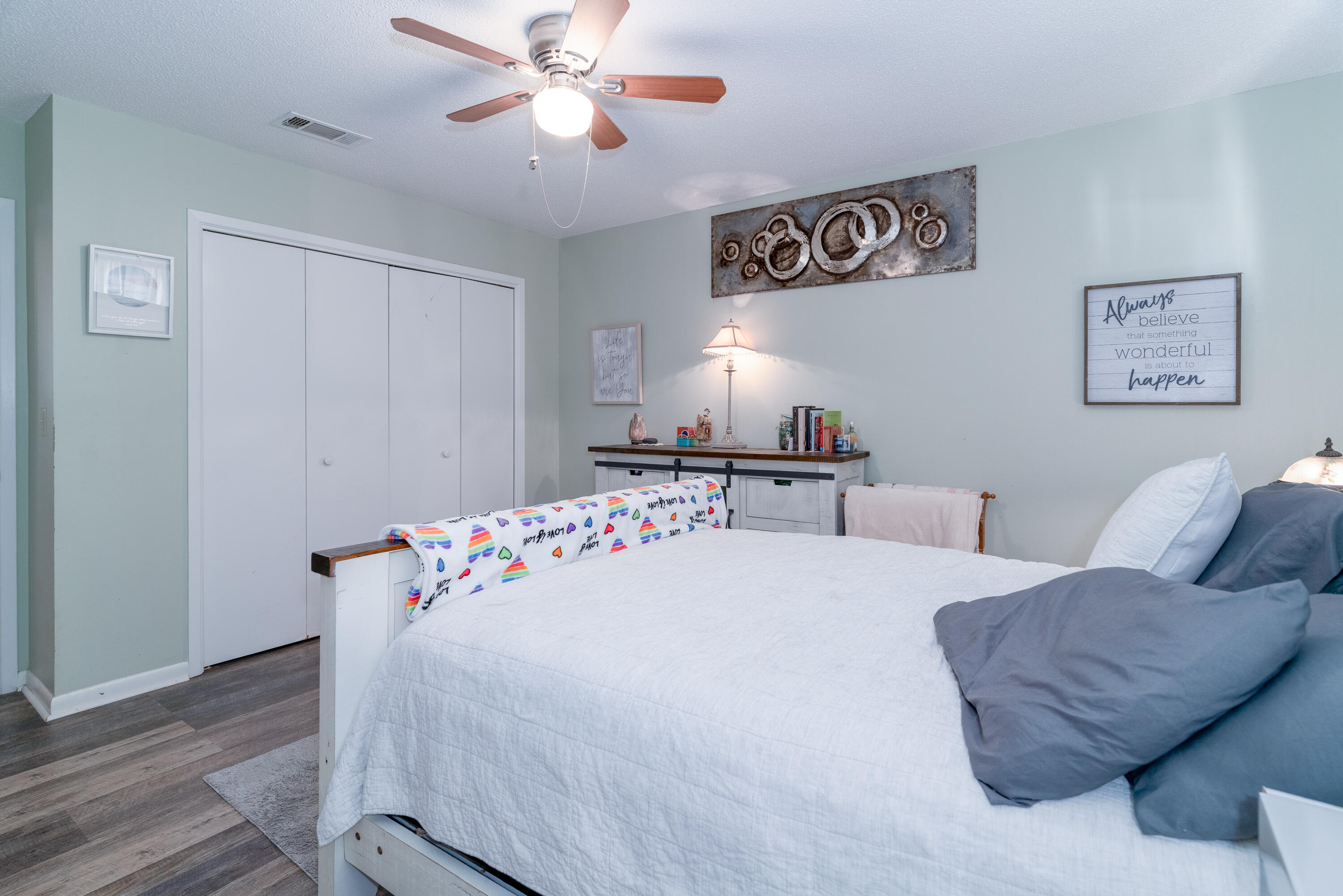 1548 Meadowbrook Court