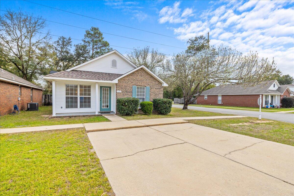 4564 Barrington Lane
