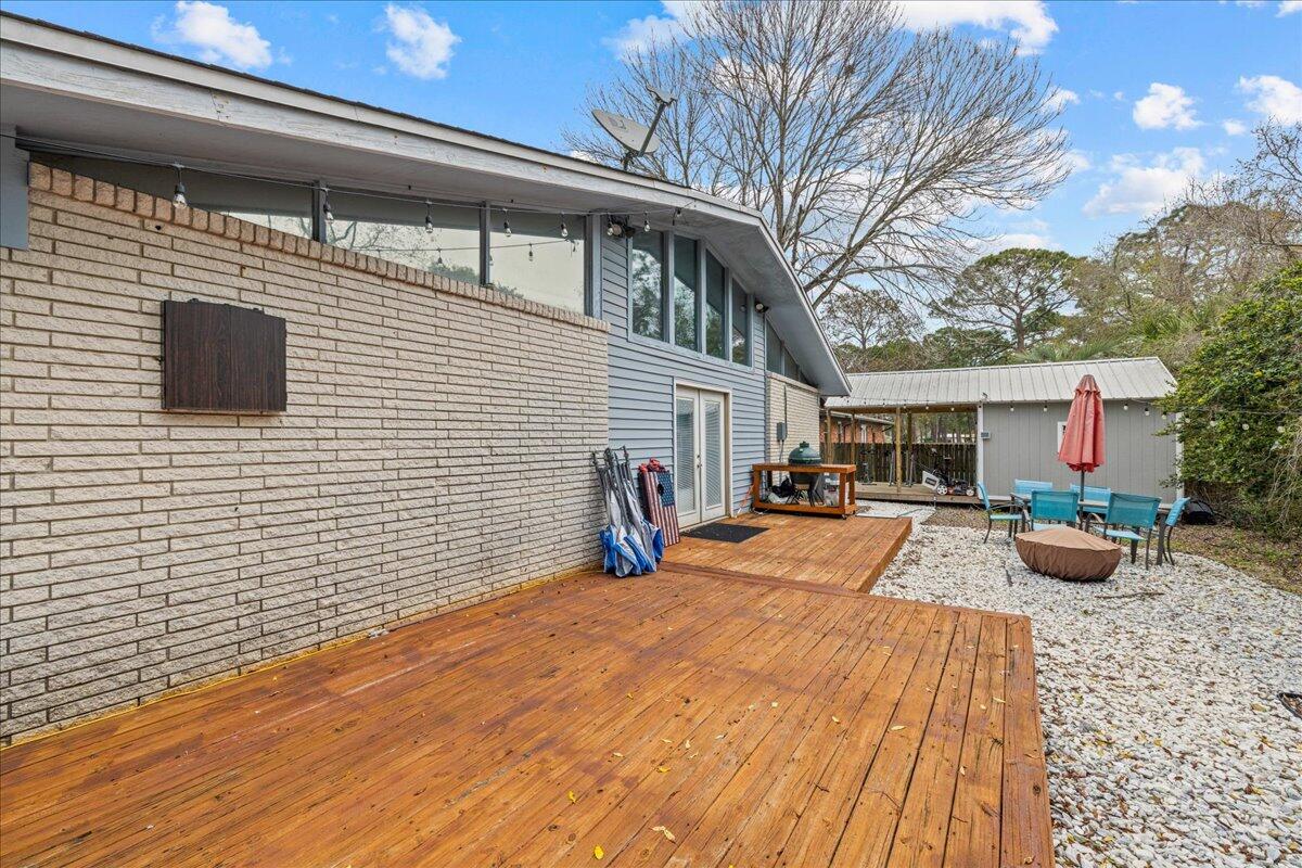 336 NW Holmes Boulevard