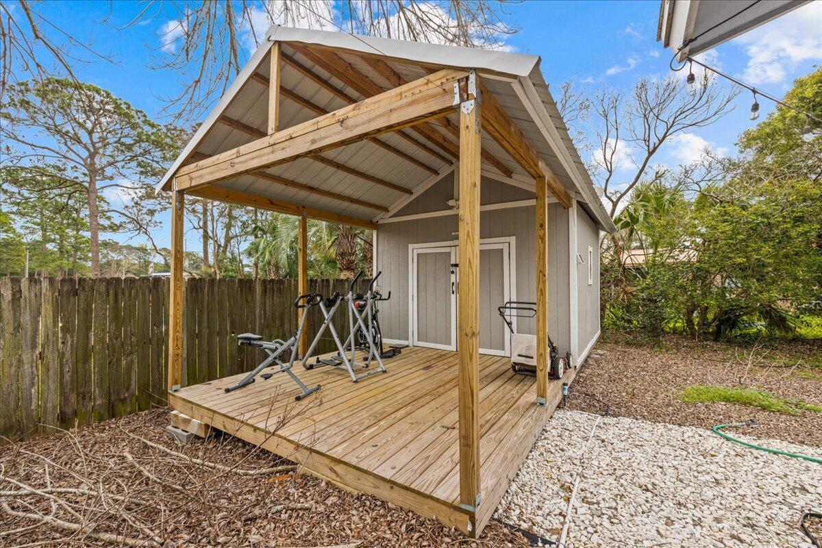 336 NW Holmes Boulevard