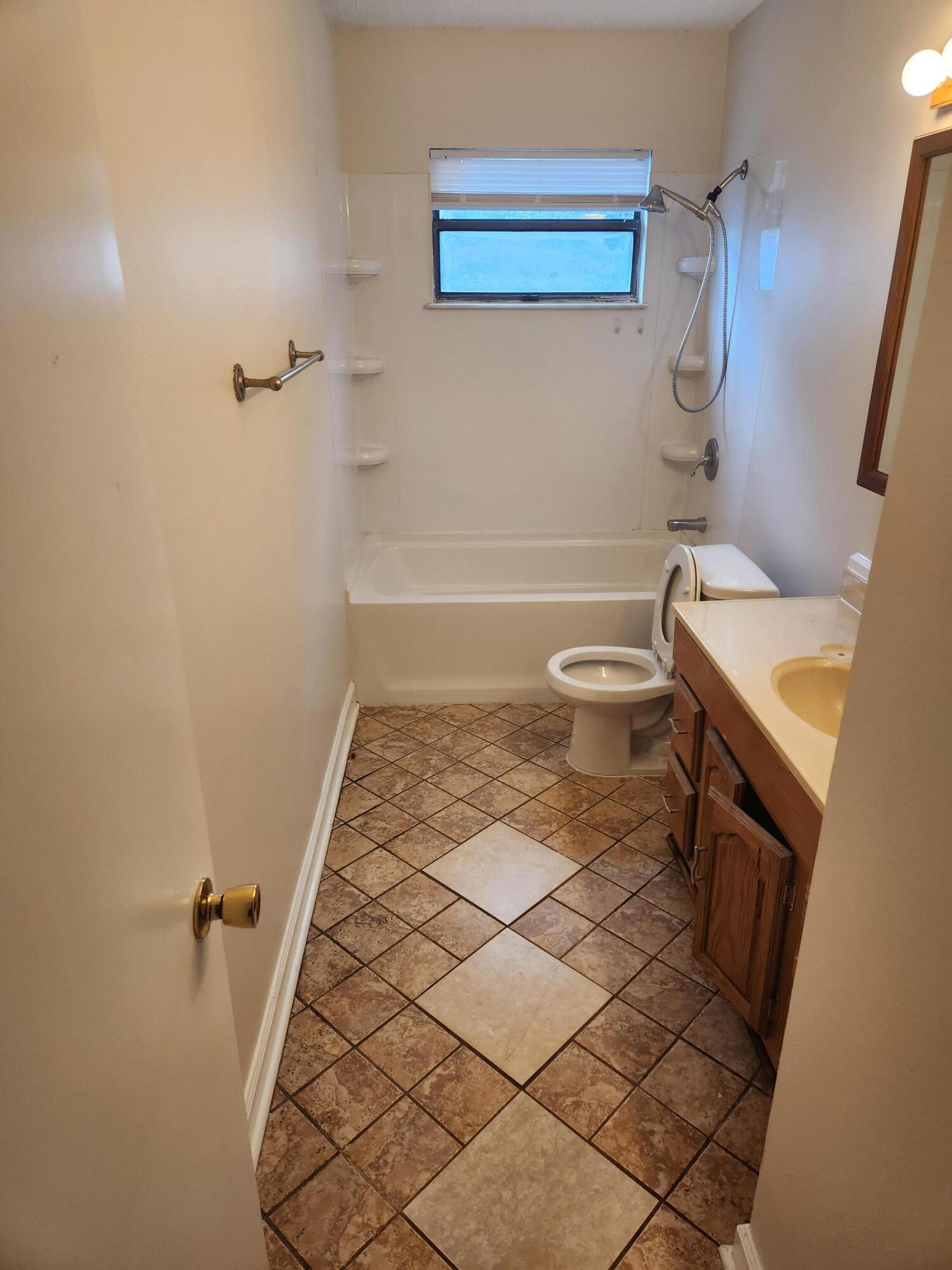 634 Carnathan Court