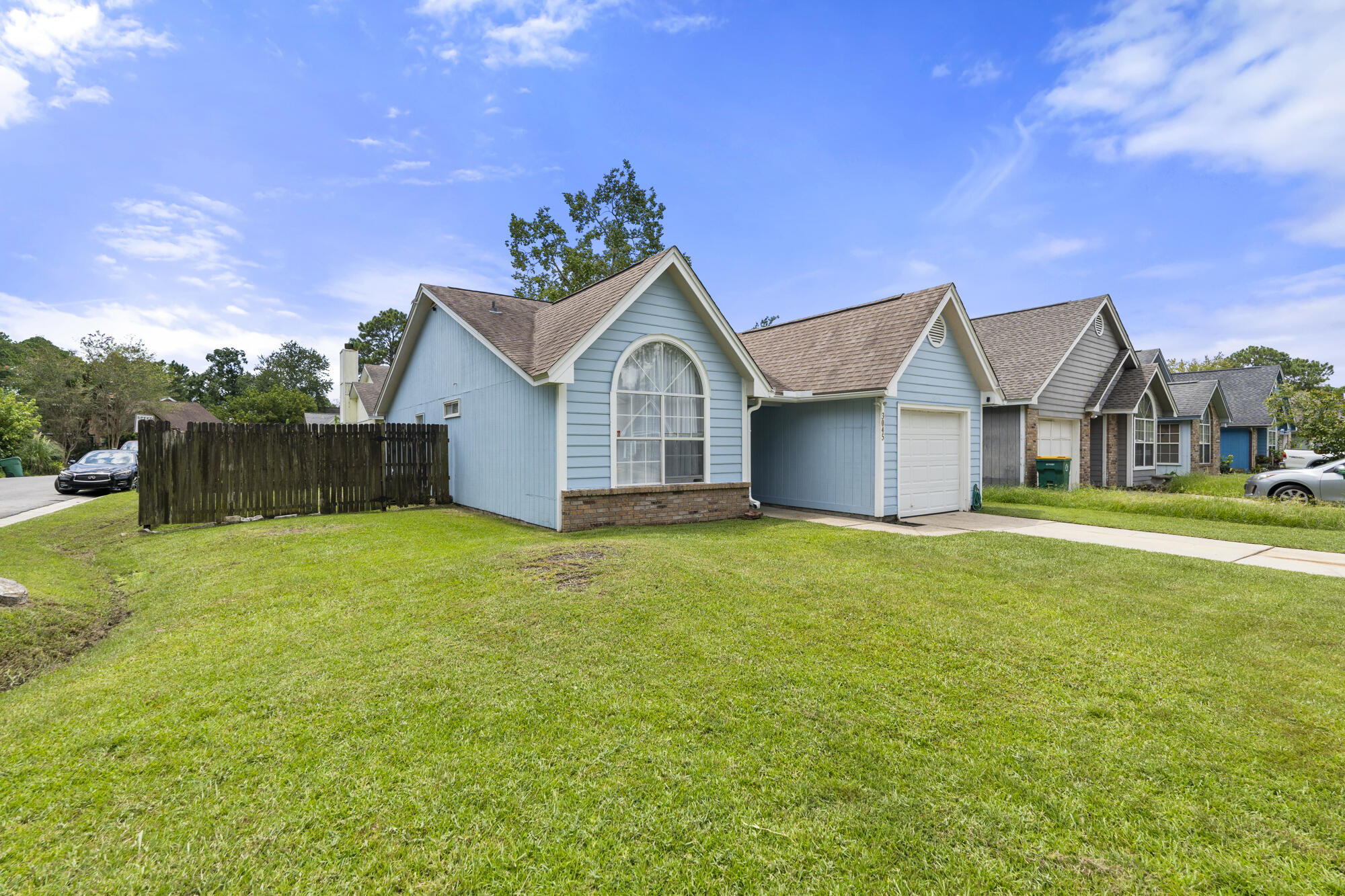 3045 Yorktown Circle