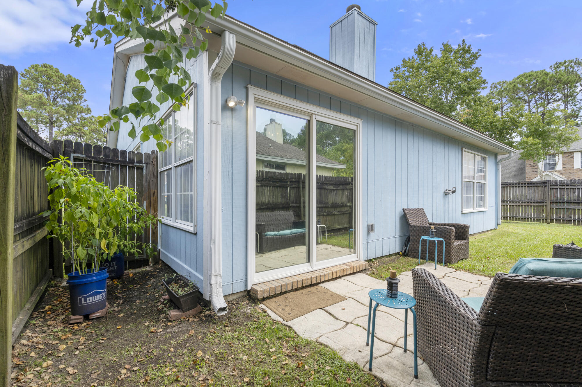 3045 Yorktown Circle