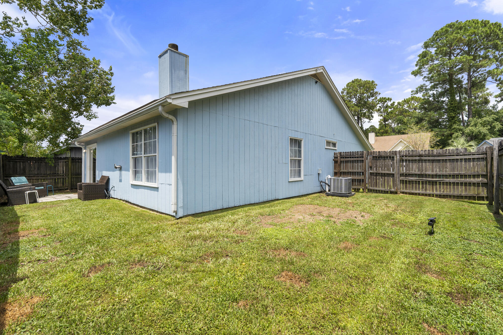 3045 Yorktown Circle