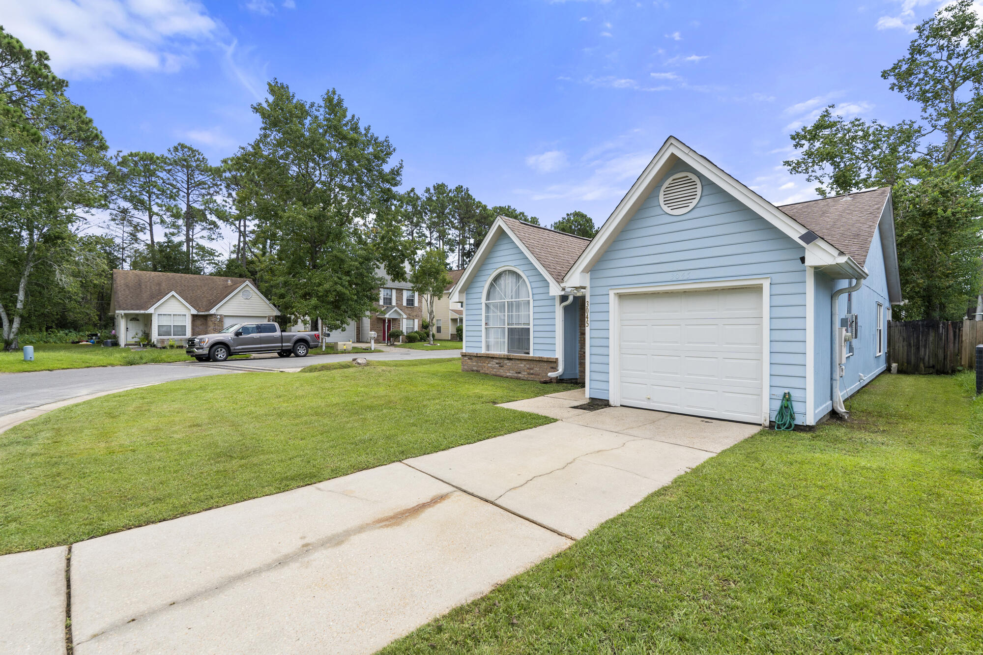 3045 Yorktown Circle