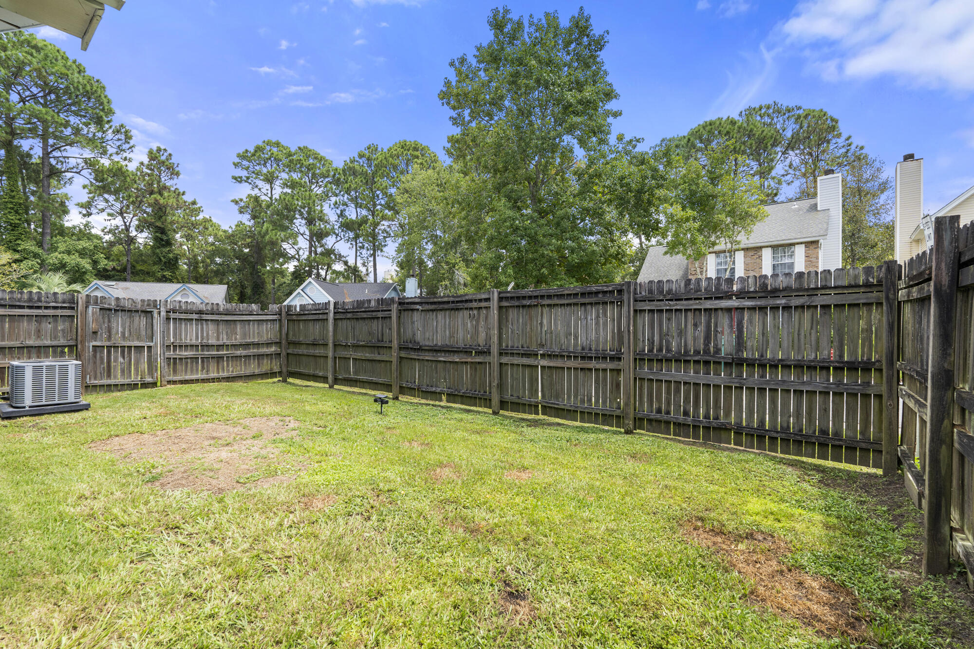 3045 Yorktown Circle